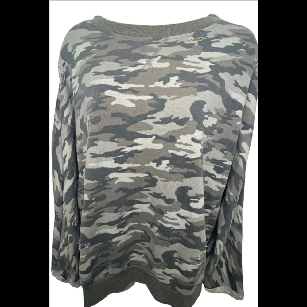 Rue + Distressed Camouflage Sweatshirt 1X Gray Black Crew Neck Long Sleeves